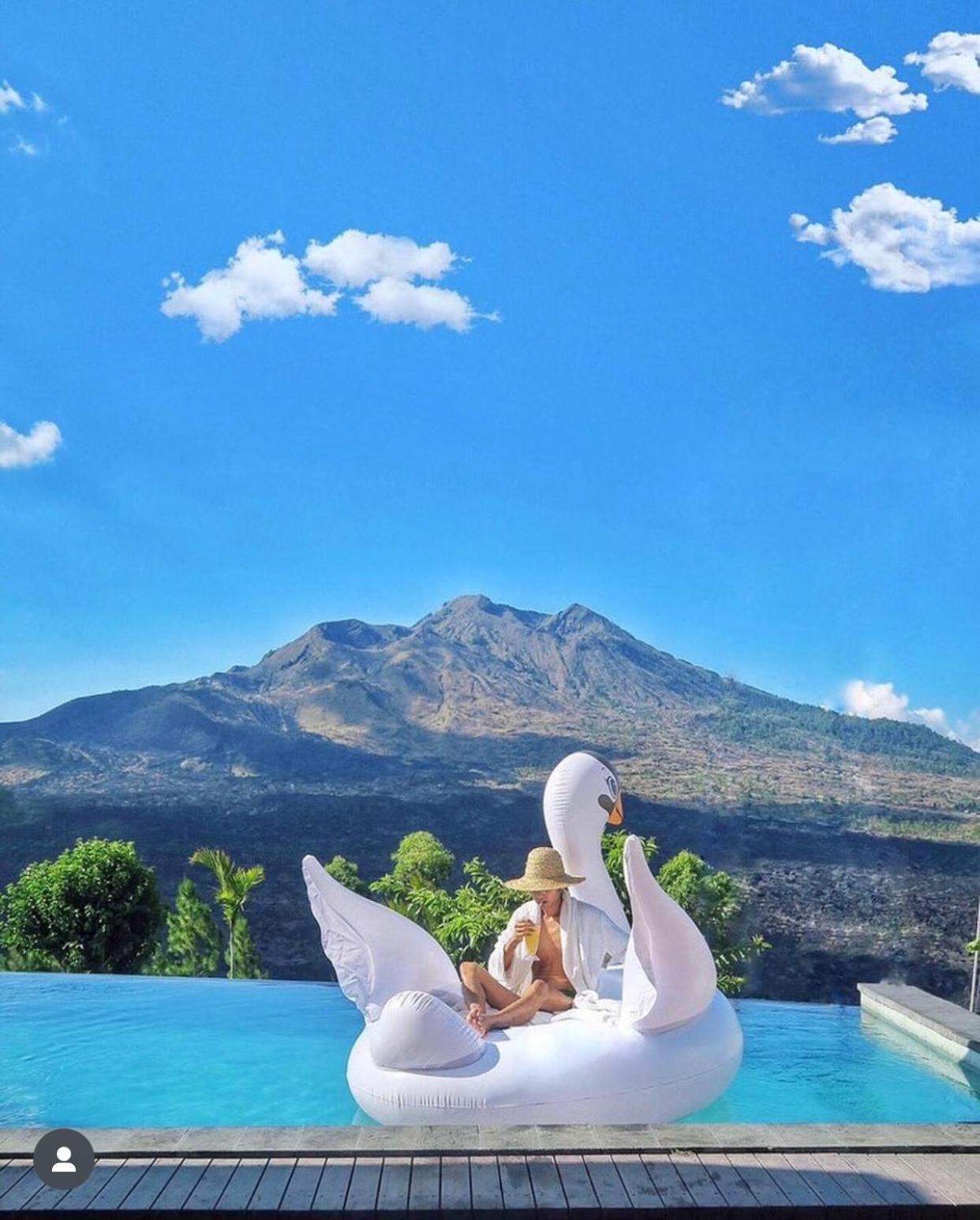 Отель Sari Sky Bali Кубупенлокан Экстерьер фото