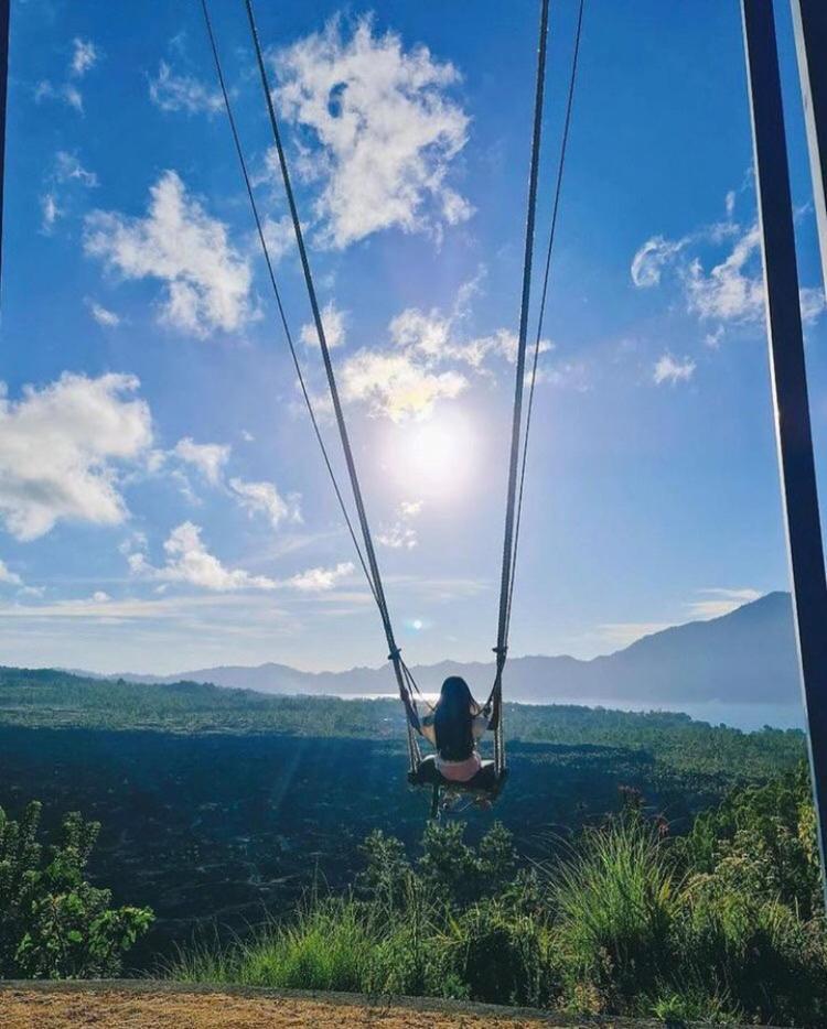 Отель Sari Sky Bali Кубупенлокан Экстерьер фото